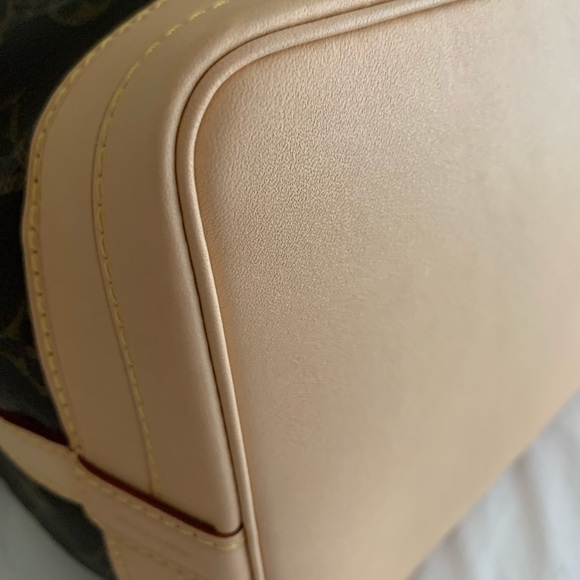 Louis Vuitton Monogram Noe Shoulder Bag - Picture 7 of 16